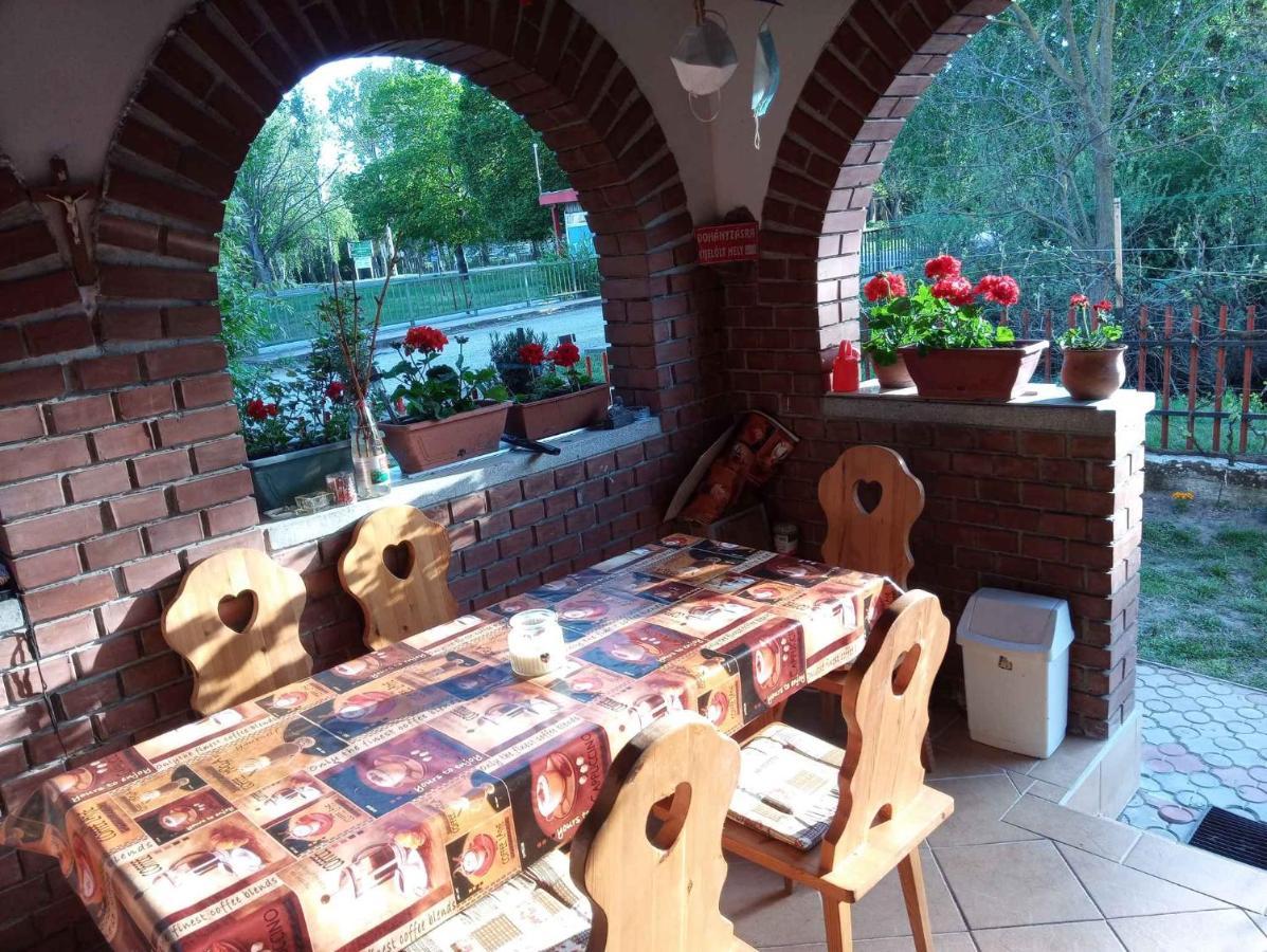 Holiday Home In Balatonfenyves 18465 エクステリア 写真